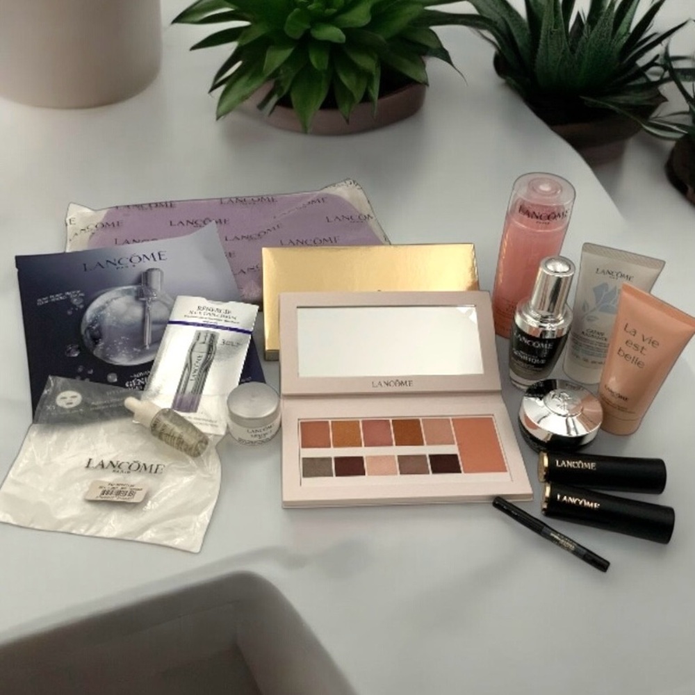 Lot Of New Lancôme Skincare, Makeup, Full Size, Travel Bag & Samples, $350 Plus! - Picture 4 of 6